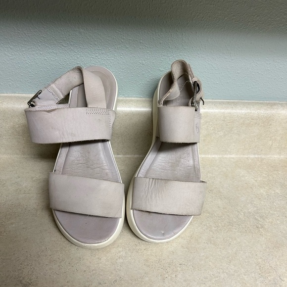 Timberland Los Angeles wind leather sandal women’s size 6 - Picture 3 of 6